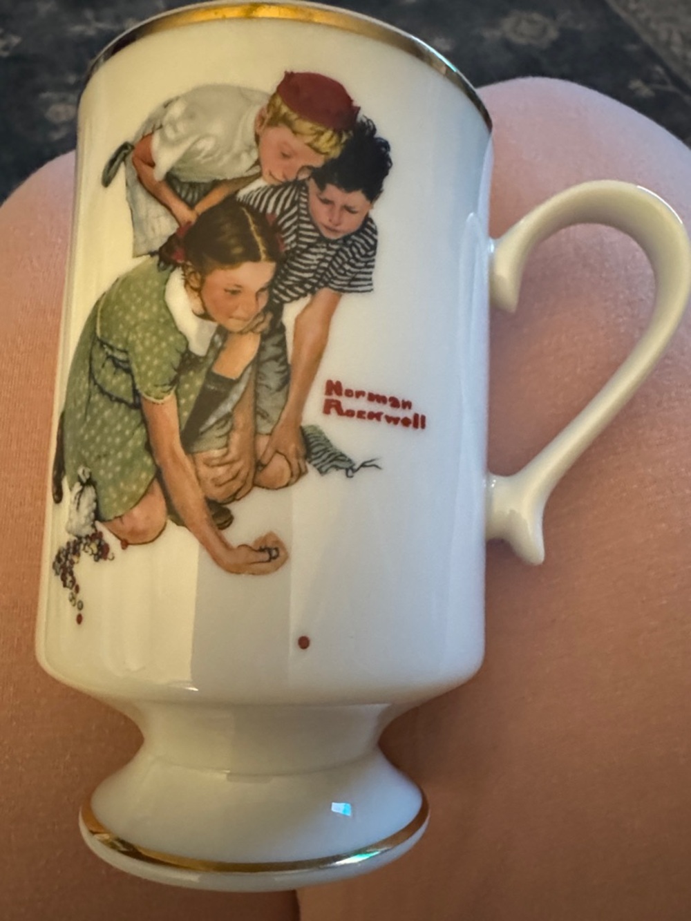 Norman Rockwell Porcelain 1981 collectible Mug Red Marking and Gold Trim
